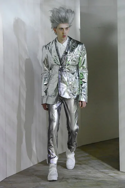 Look 1